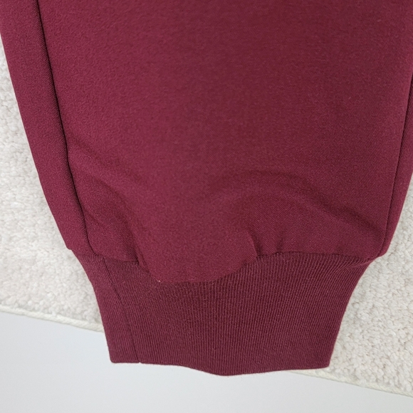 Figs Burgundy Zamora Maternity Jogger Scrub Pants Sz S NEW - Picture 9 of 14